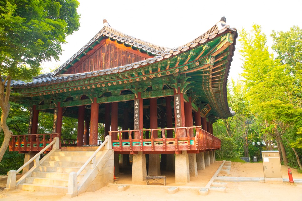 Great Viewpoints of Jeonju Hanok Village: Omokdae, Jaman Mural Village ...