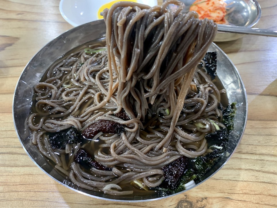 When Visiting Jeonju, Dine at Celebrities' (Also Locals') Favorite